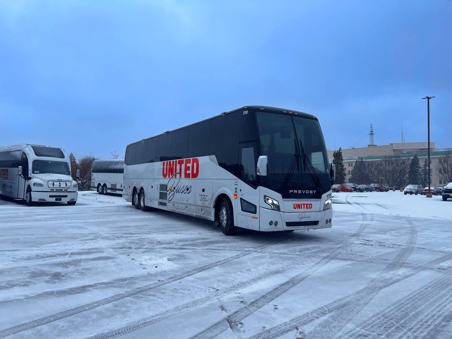 Shuttle Bus Service - Charter Bus Chicago